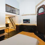 公寓 Lavika Loft