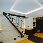 公寓 Lavika Loft