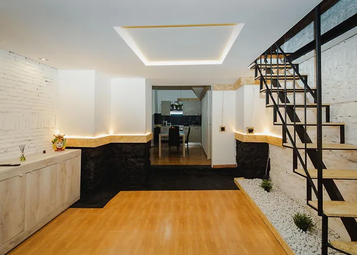 アパート Lavika Loft